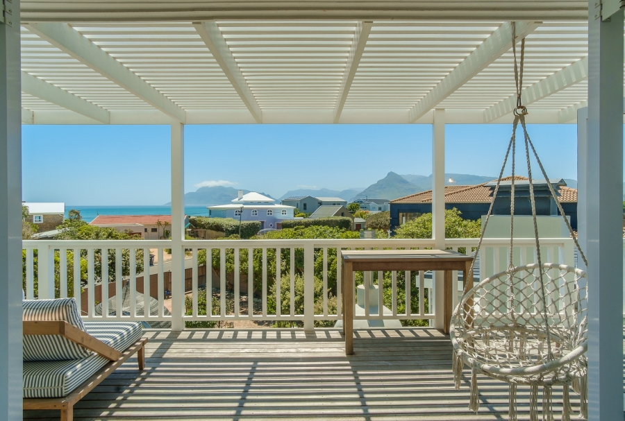 5 Bedroom Property for Sale in Kommetjie Western Cape